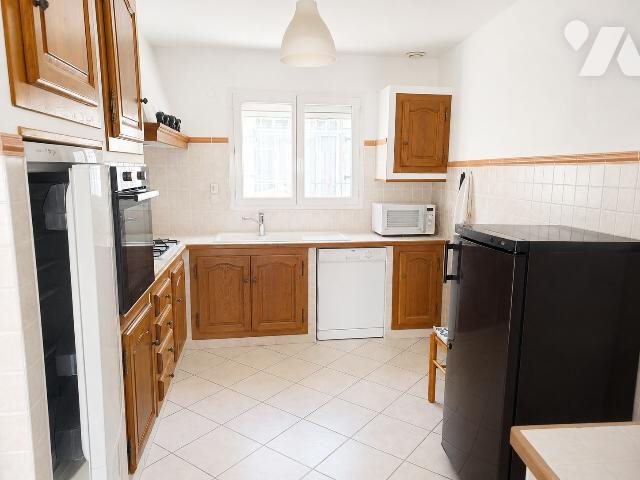 Maison à vendre, 86m², Aureille