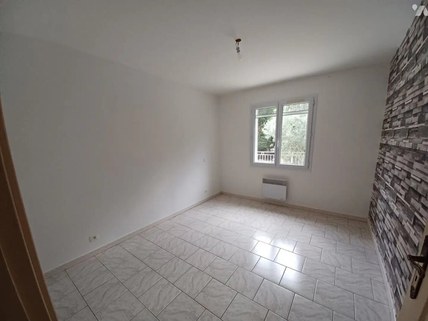 Maison à vendre, 4m², Eyguières