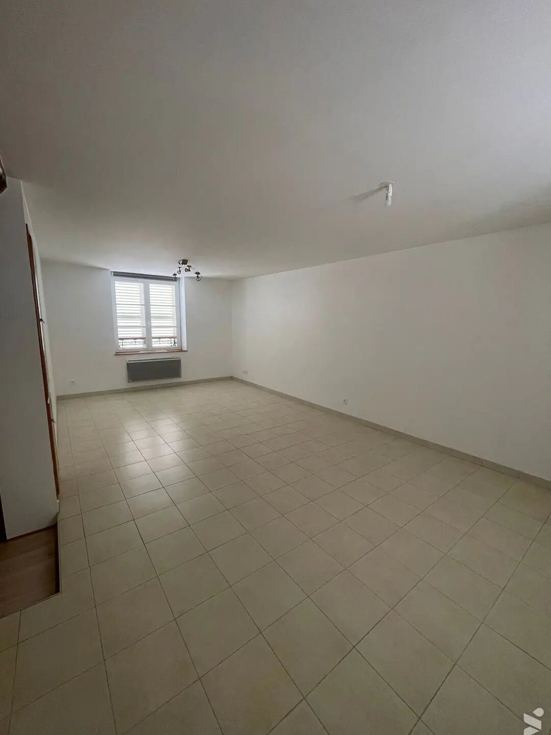 Appartement à louer, 61m², Marines