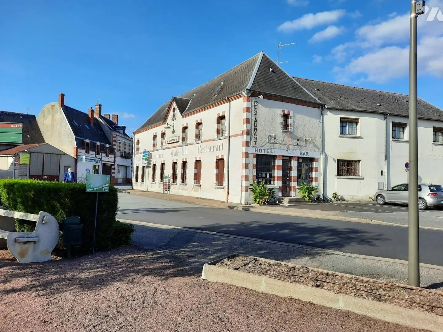 Maison à vendre, 600m², Neuvy-sur-Barangeon