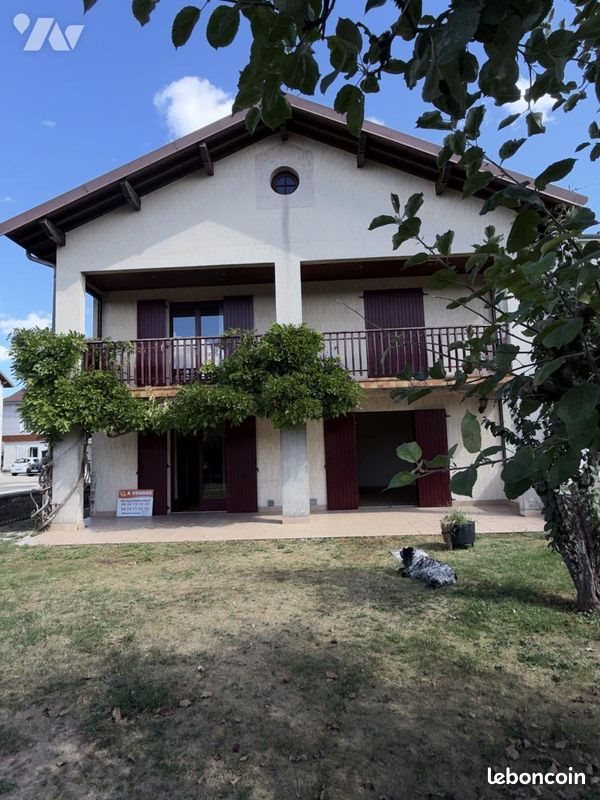 Maison à vendre, 192m², Izernore