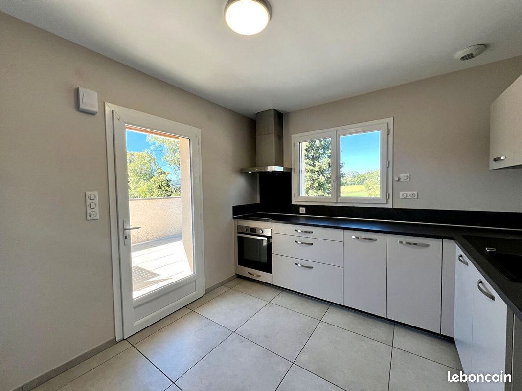 Appartement à louer, 66m², La Bâtie-Neuve