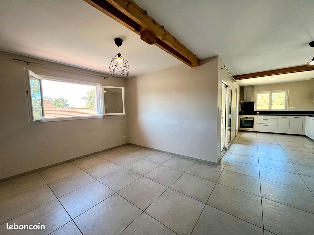 Appartement à louer, 66m², La Bâtie-Neuve