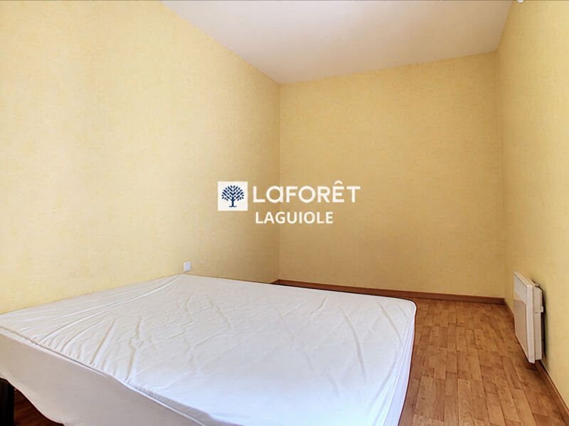 Appartement à louer, 47m², Laguiole