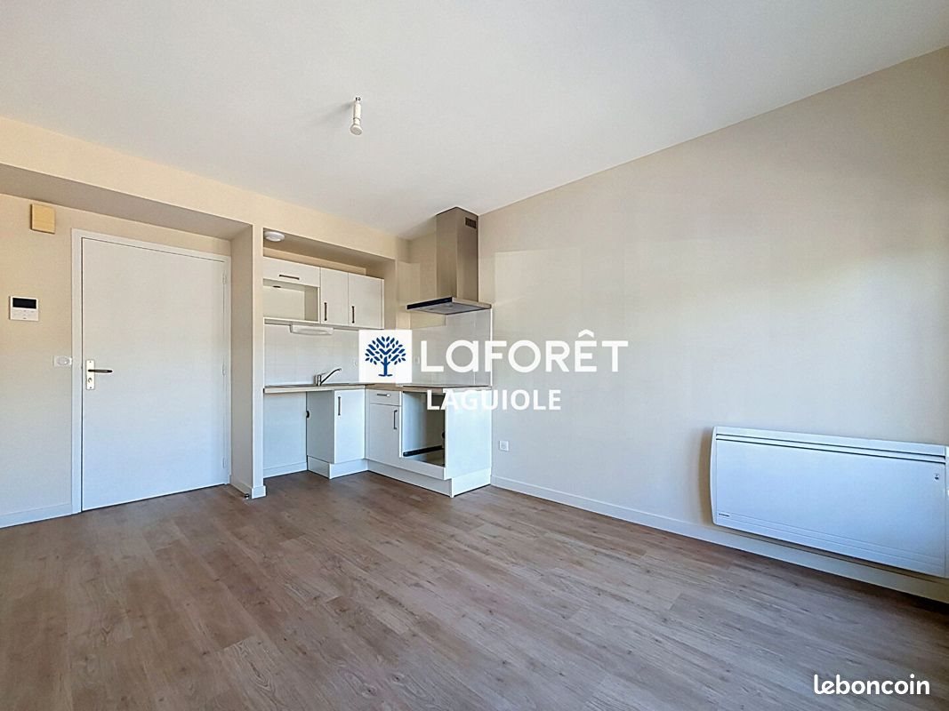 Appartement à louer, 26m², Laguiole