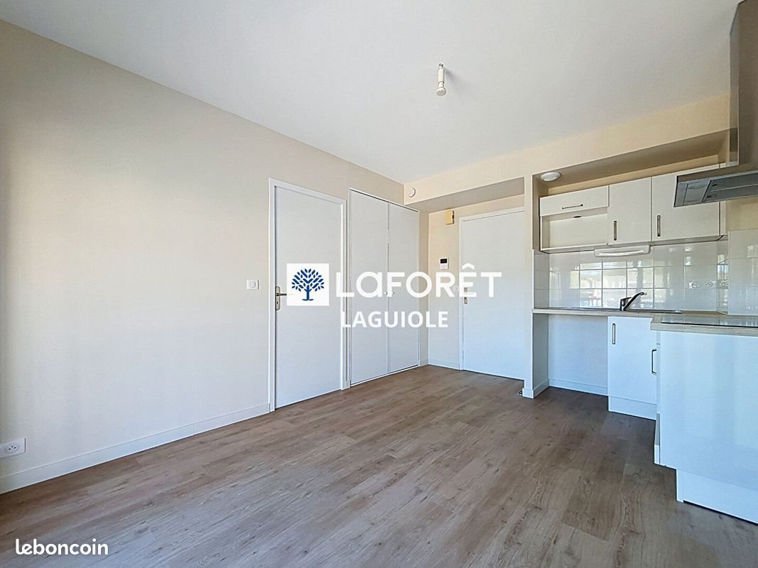 Appartement à louer, 26m², Laguiole