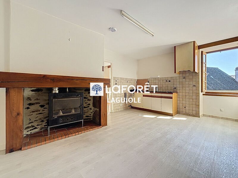 Maison à vendre, 131m², Montsalvy