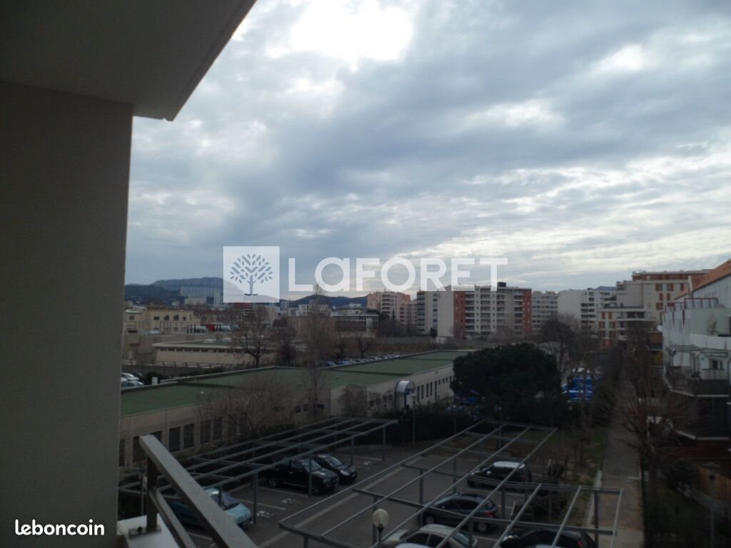 Appartement à louer, 61m², Marseille 8ème