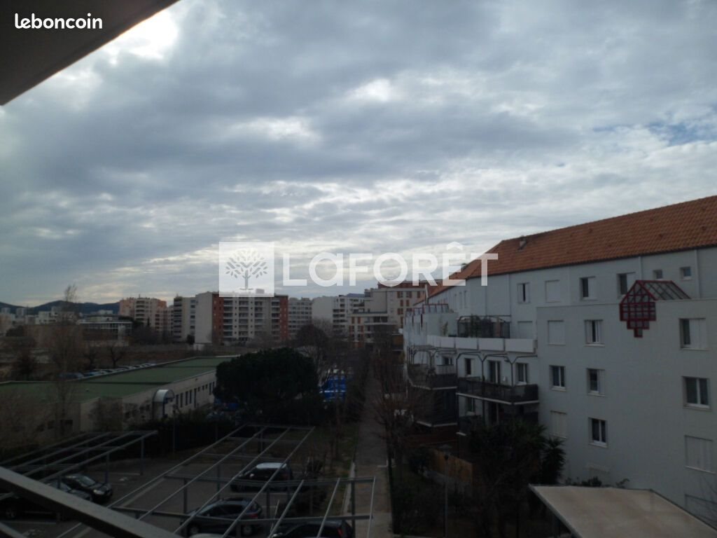 Appartement à louer, 61m², Marseille 8ème