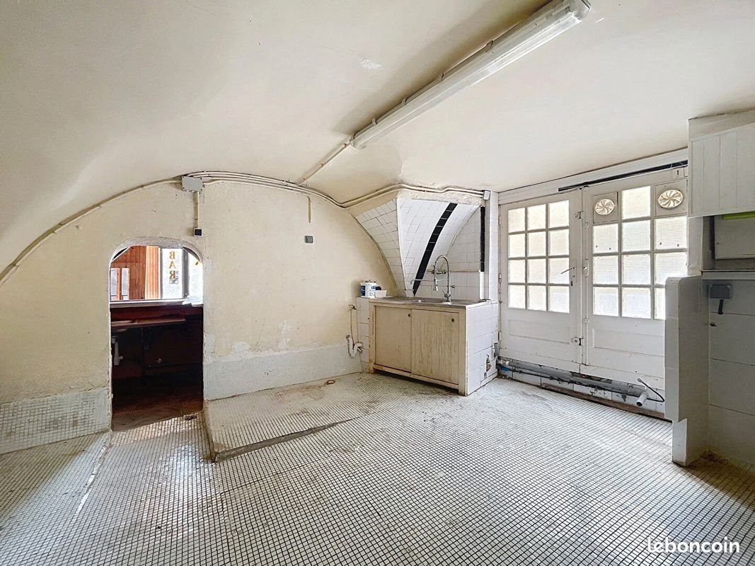 Maison à vendre, 450m², Sainte-Jalle