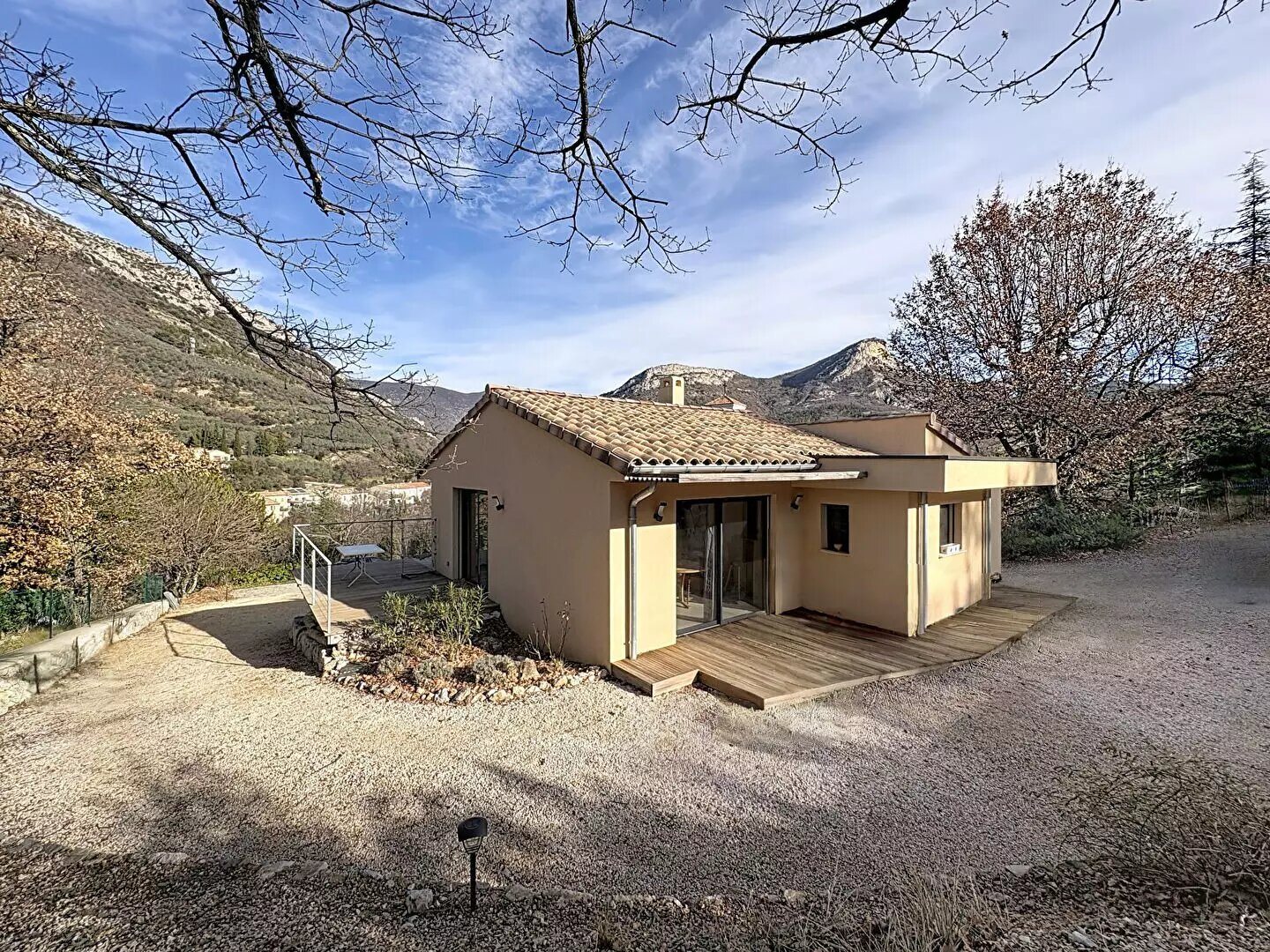 Maison à vendre, 102m², Sahune