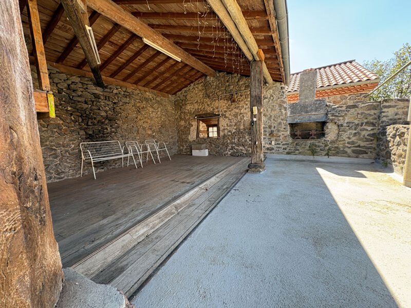 Maison à vendre, 190m², Saint-Georges-d'Aurac