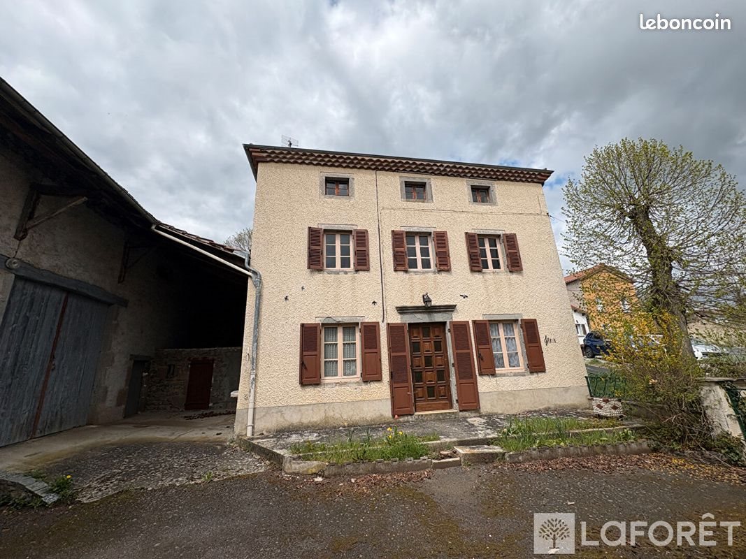 Maison à vendre, 110m², Mazeyrat-d'Allier