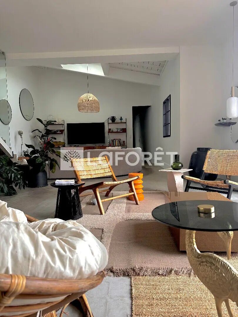 Maison à vendre, 165m², Saint-Laurent-de-Chamousset
