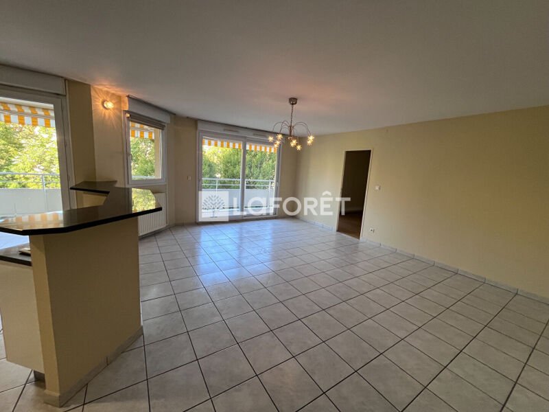 Appartement à louer, 100m², Saint-Genis-Laval