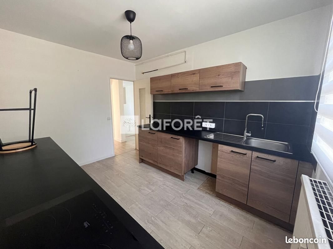 Appartement à louer, 49m², Pierre-Bénite