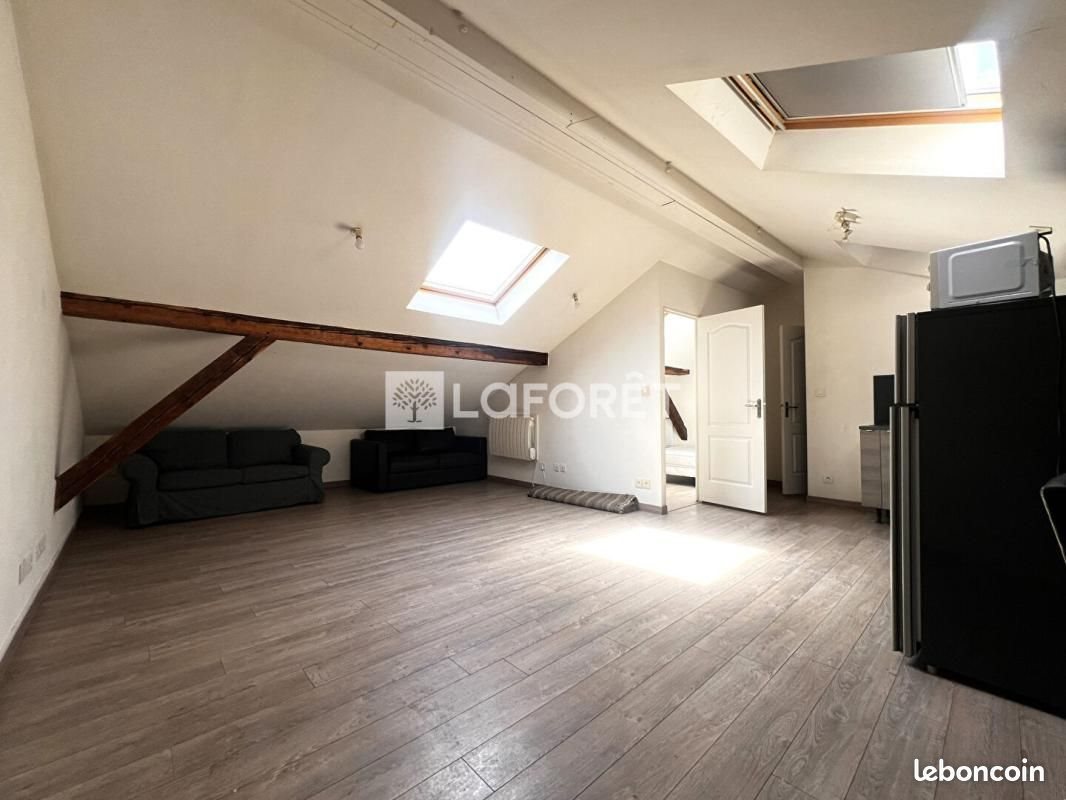 Appartement à louer, 35m², Givors