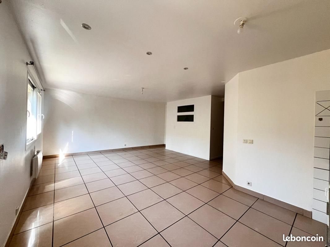 Appartement à louer, 63m², Vienne