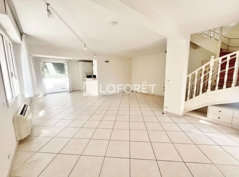 Maison à vendre, 116m², Saint-Raphaël