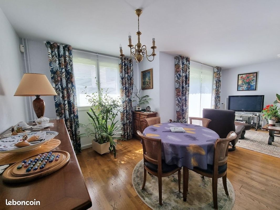 Maison à vendre, 142m², Saint-Léger-du-Bourg-Denis