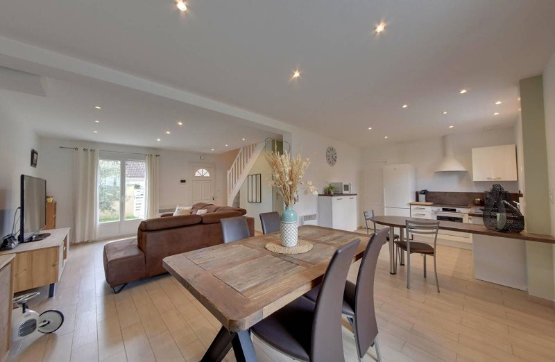 Maison à vendre, 92m², Chevry-Cossigny