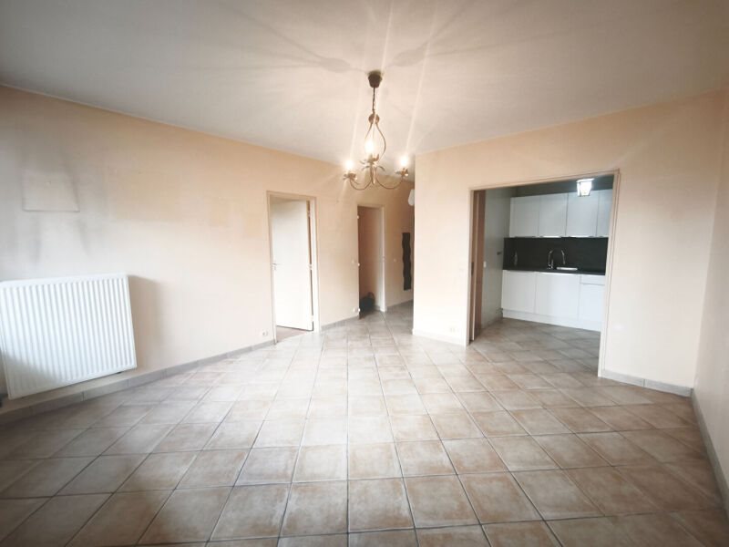 Appartement à louer, 42m², Mantes-la-Jolie
