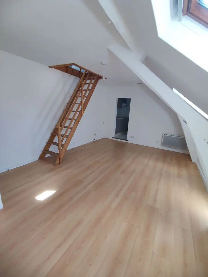 Appartement à louer, 25m², Mantes-la-Ville