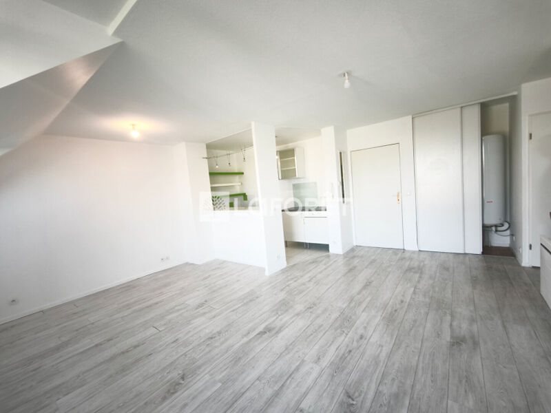 Appartement à louer, 46m², Mantes-la-Ville