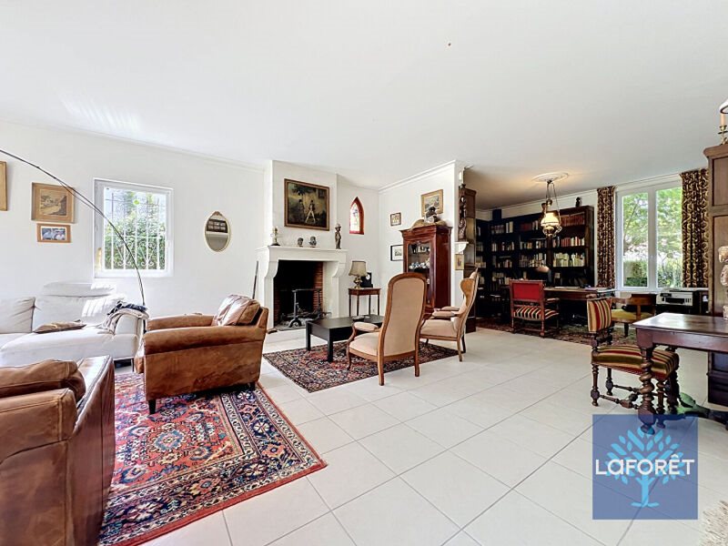 Maison à vendre, 182m², Nesmy
