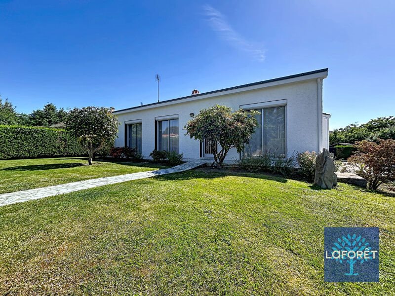Maison à vendre, 138m², Nesmy