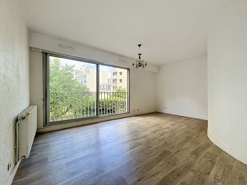 Appartement à vendre, 47m², Courbevoie