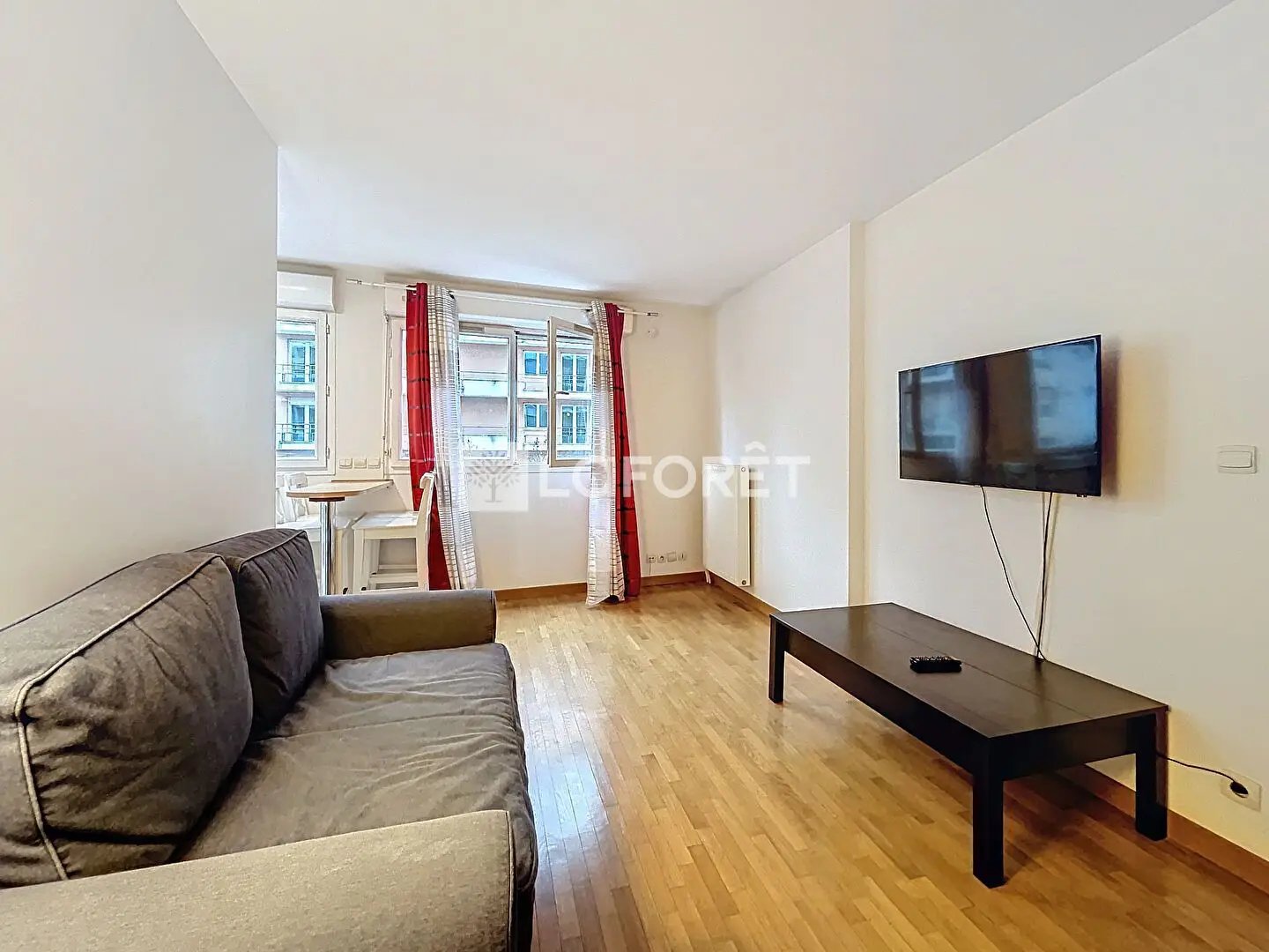 Appartement à louer, 35m², Courbevoie