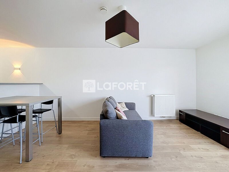 Appartement à louer, 41m², Courbevoie