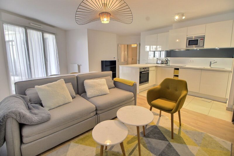 Appartement à louer, 70m², Suresnes
