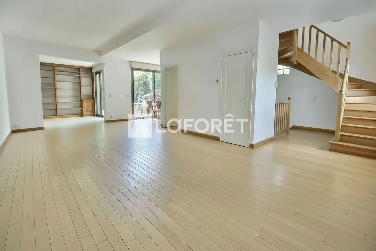 Maison à vendre, 264m², Suresnes