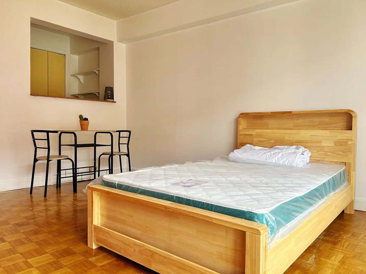 Appartement à louer, 27m², Paris 17ème