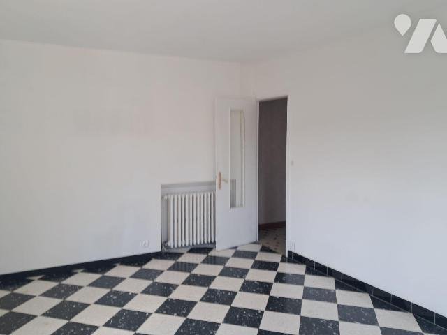 Maison à vendre, 72m², Pont-d'Ouilly