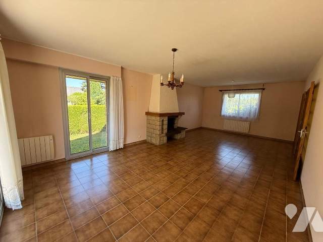 Maison à louer, 140m², Brécé