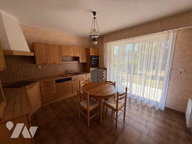 Maison à louer, 140m², Brécé