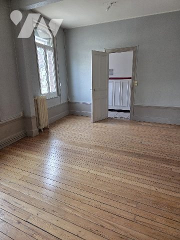 Maison à louer, 183m², Saint-Quentin