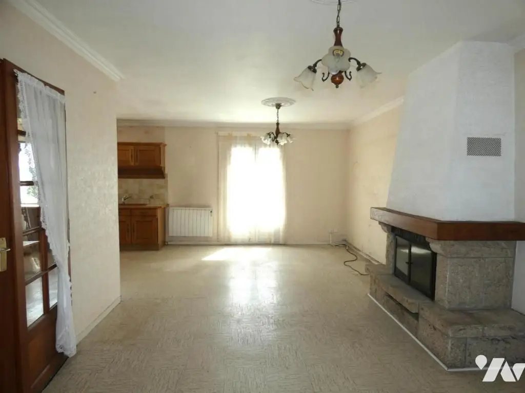Maison à vendre, 94m², Châteauneuf-du-Faou