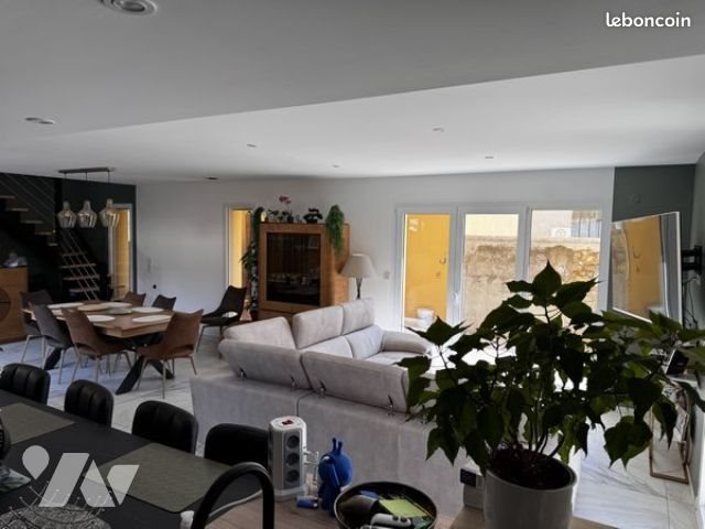 Maison à vendre, 180m², Wassy