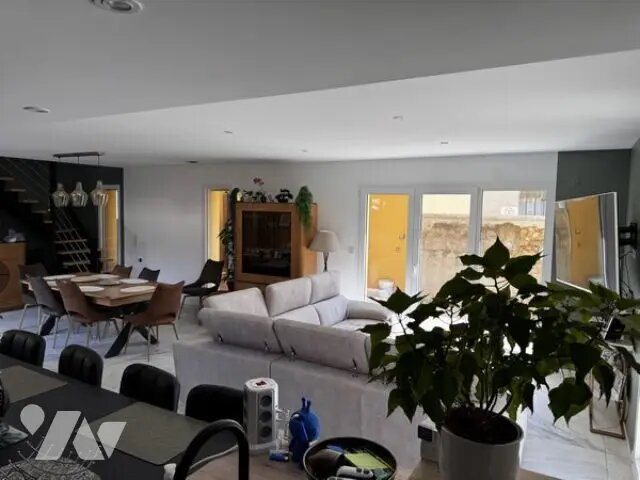 Maison à vendre, 7m², Wassy
