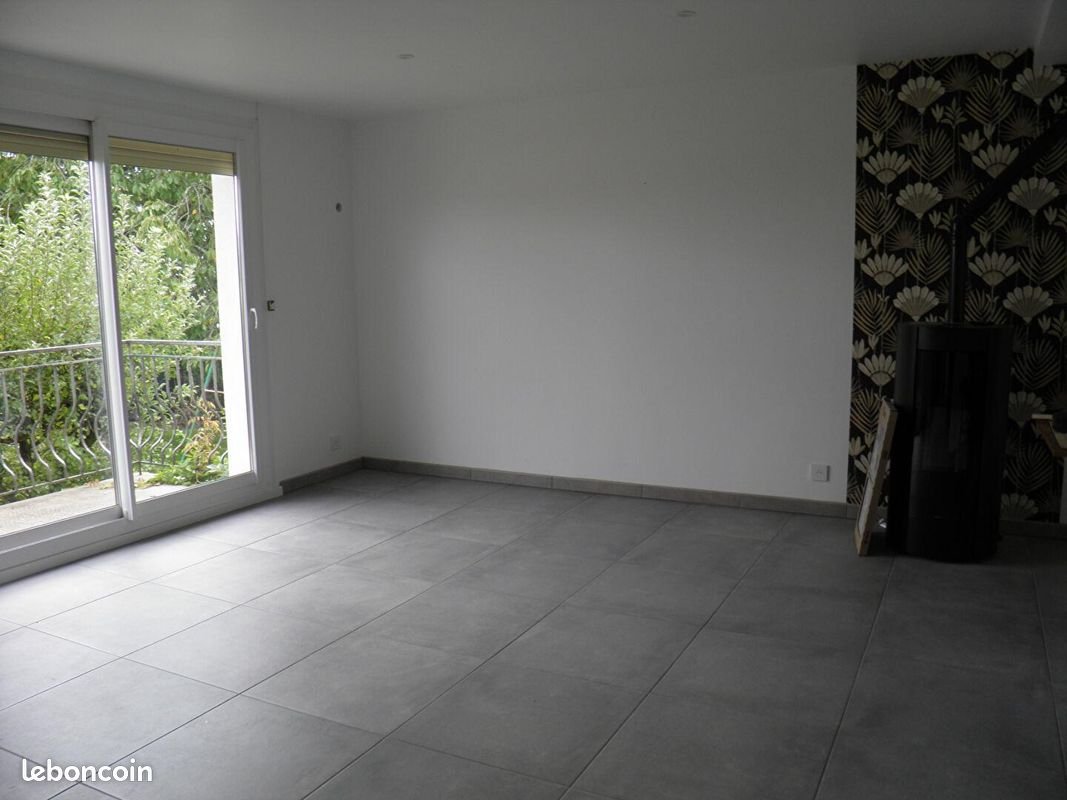 Maison à louer, 90m², Saint-Aubin-d'Aubigné