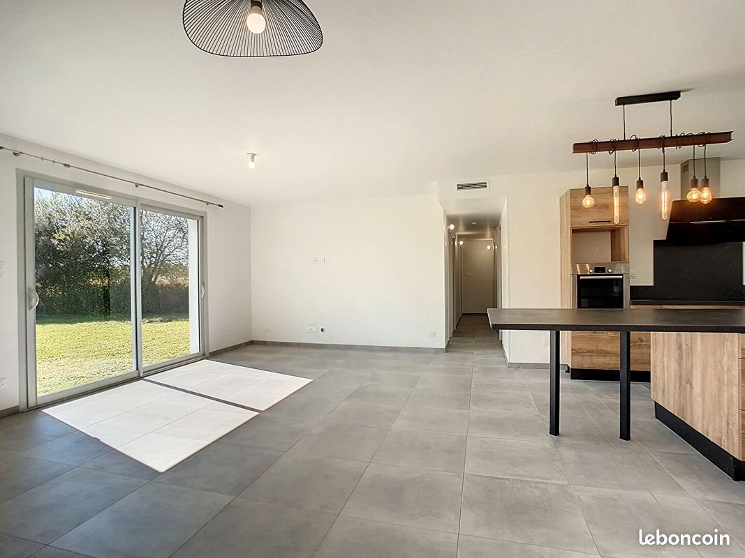 Maison à louer, 114m², Sendets