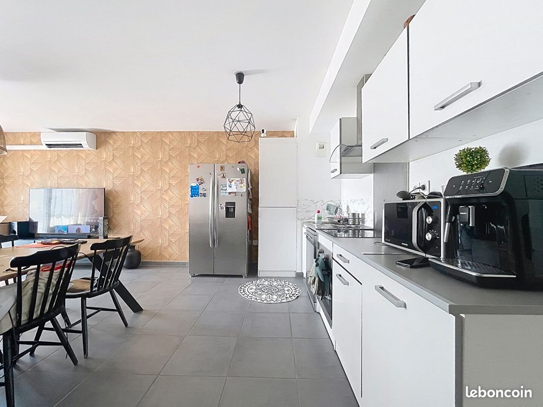 Appartement à louer, 60m², Vitrolles