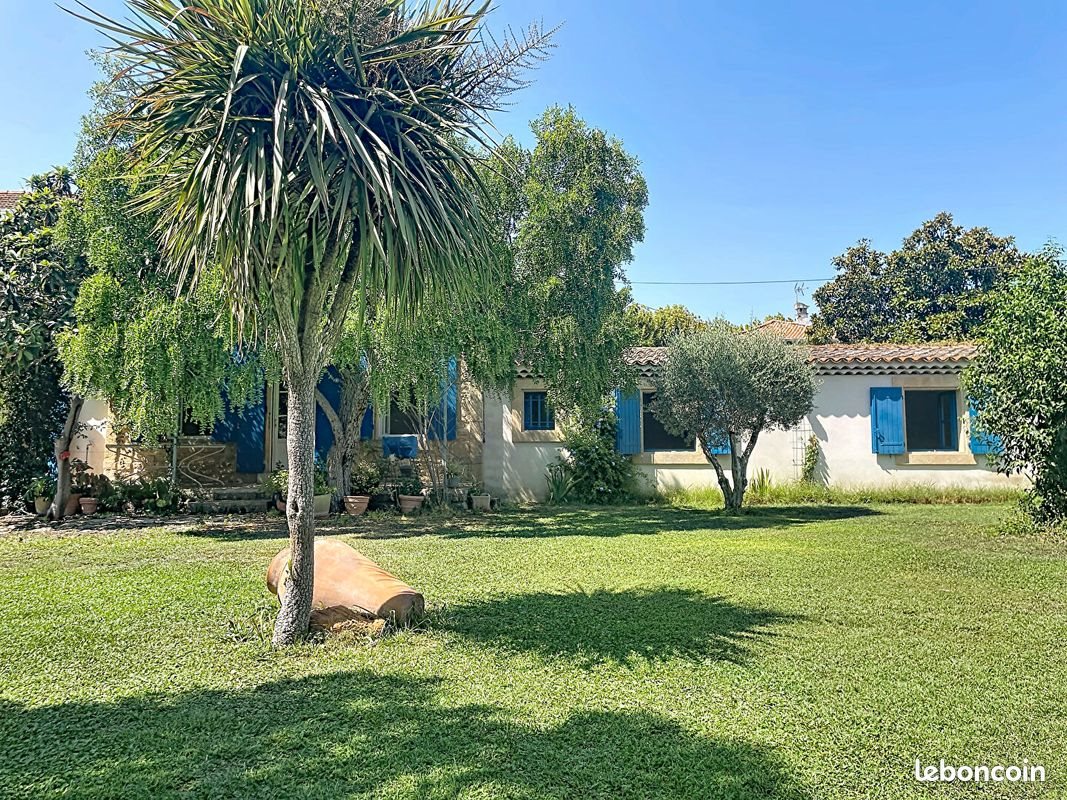 Maison à louer, 70m², Grans