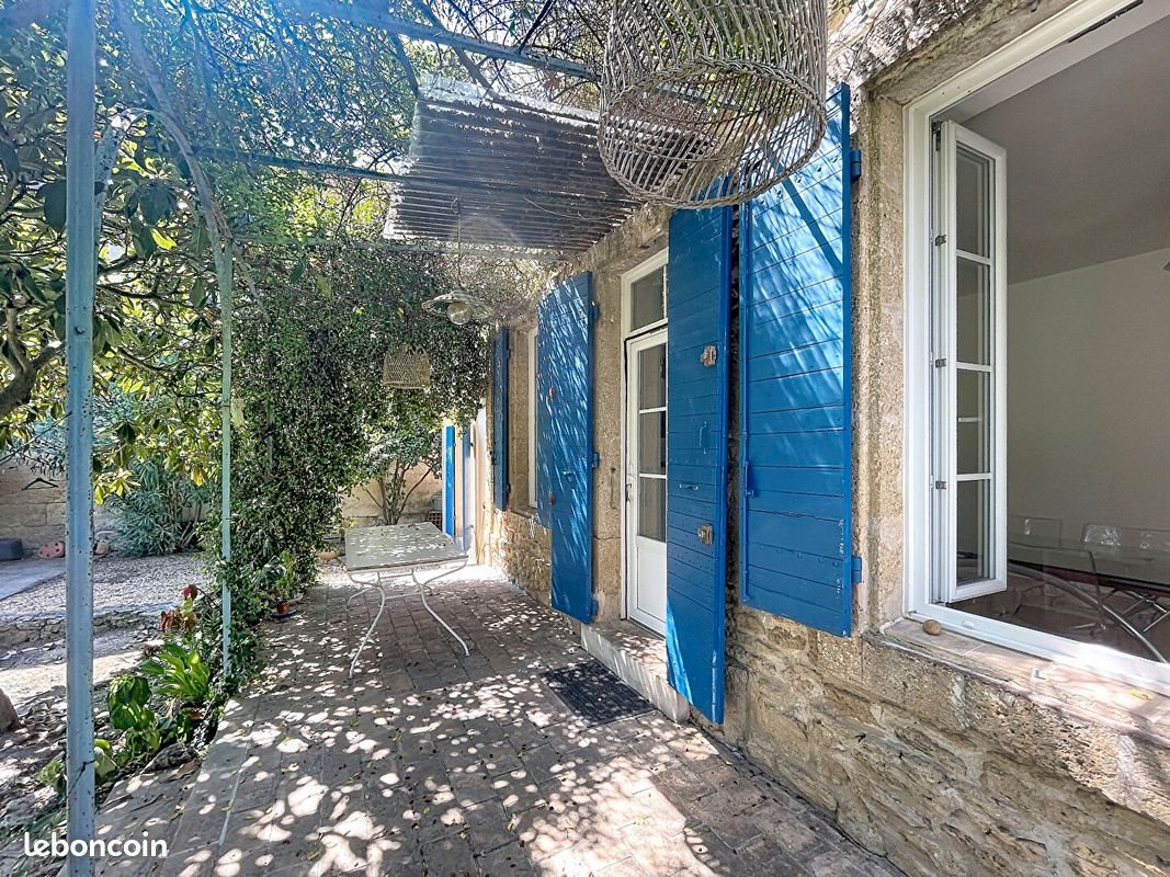 Maison à louer, 70m², Grans