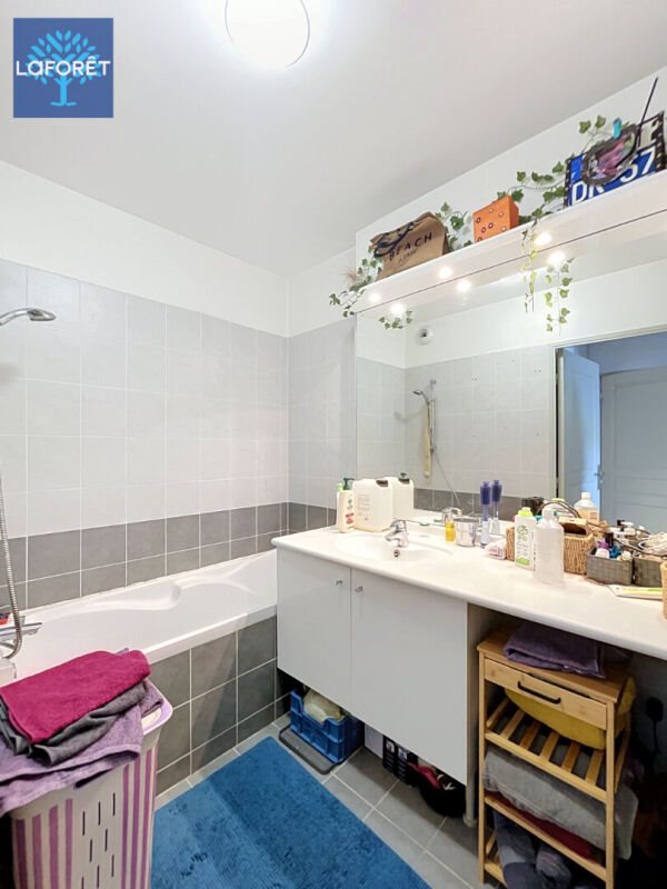 Appartement à louer, 42m², Marignane