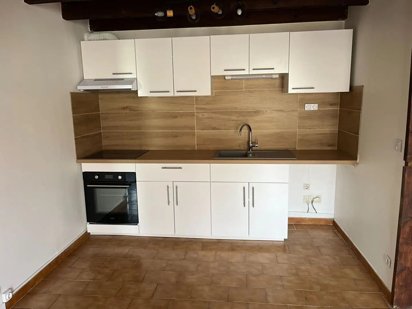 Appartement à louer, 53m², Saint-Mitre-les-Remparts